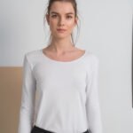 MELANIE  ΜΠΛΟΥΖΑ