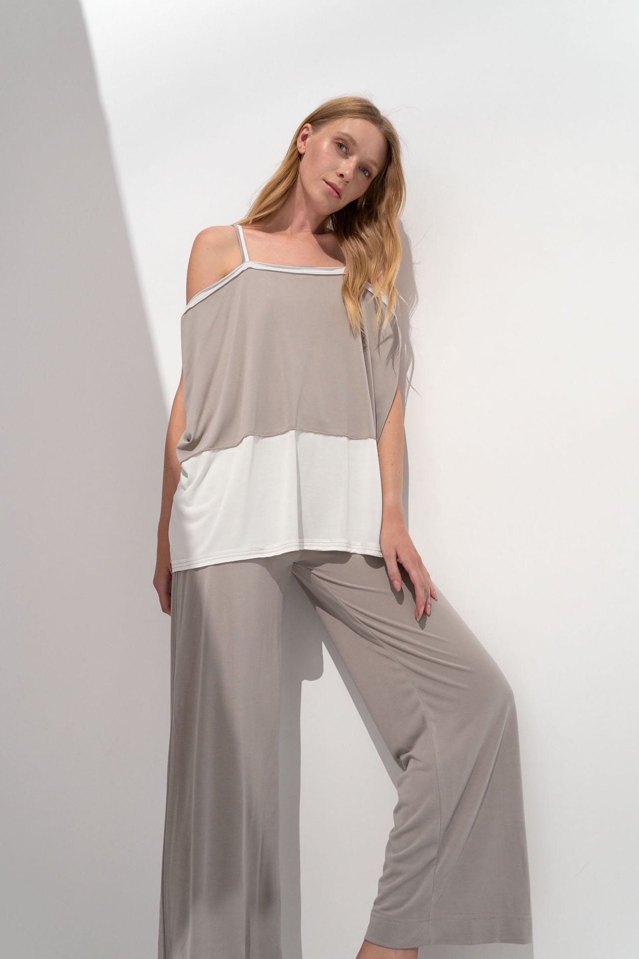 EURYTI ΜΠΛΟΥΖΑ