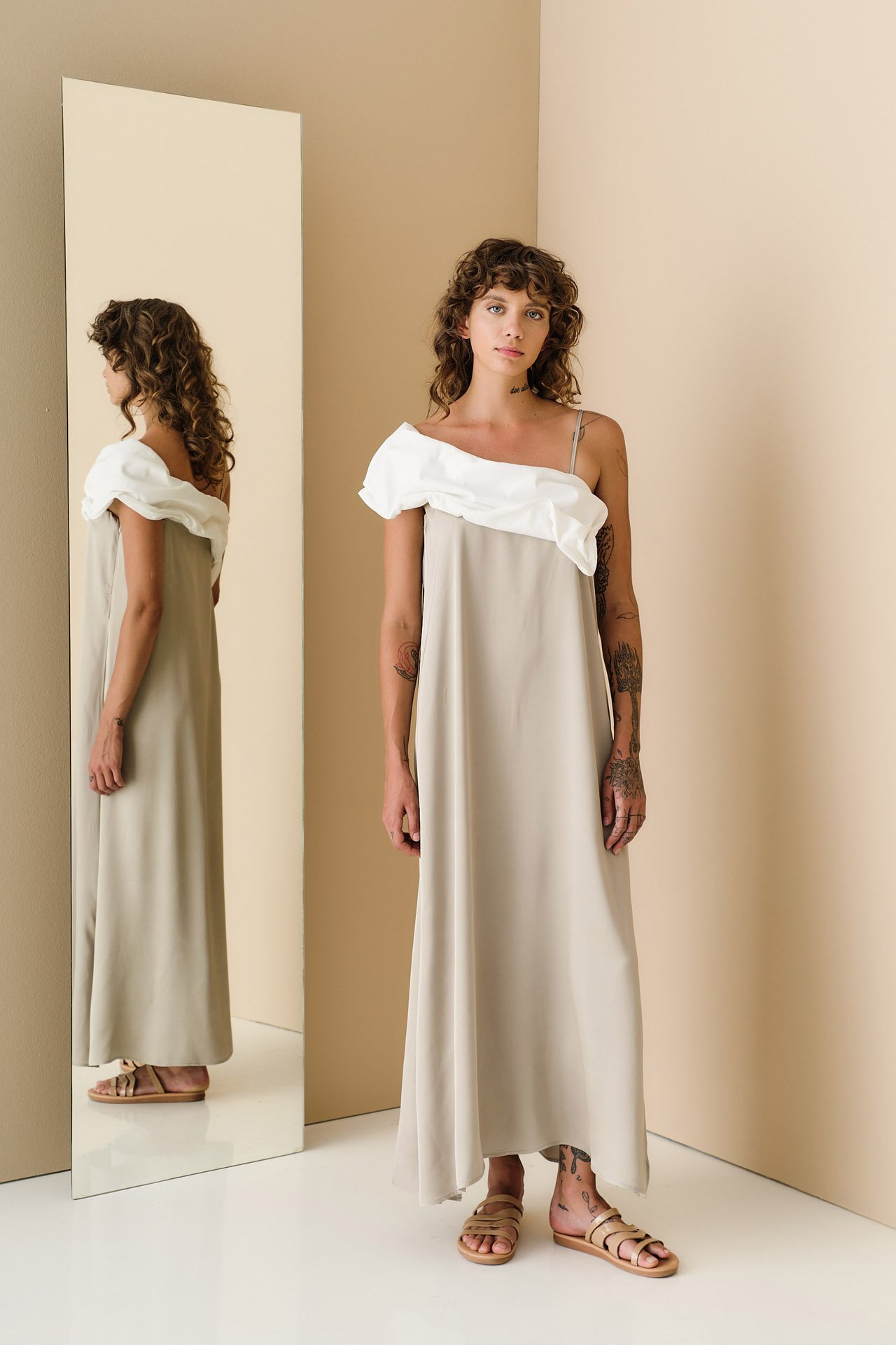 GLADNESS ΦΟΡΕΜΑ