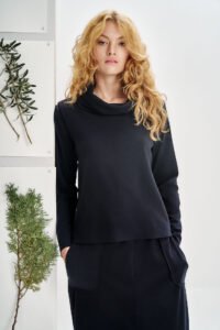 IRENE ΜΠΛΟΥΖΑ