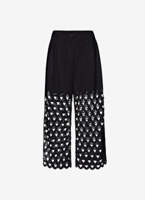 Cropped Pleated Pants in Black