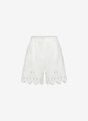Shorts in White