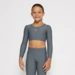 Μακρυμάνικο Τοπ με στρογγυλή λαιμόκοψη και κλειστή πλάτη