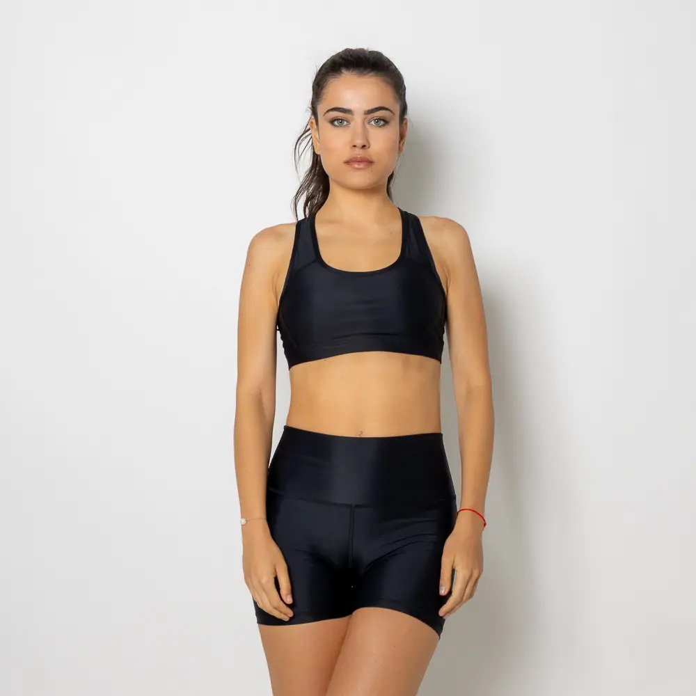 χωρίς να σε καθορίζει. Είναι το κομμάτι που φοράς όταν θες απλώς να είσαι παρούσα