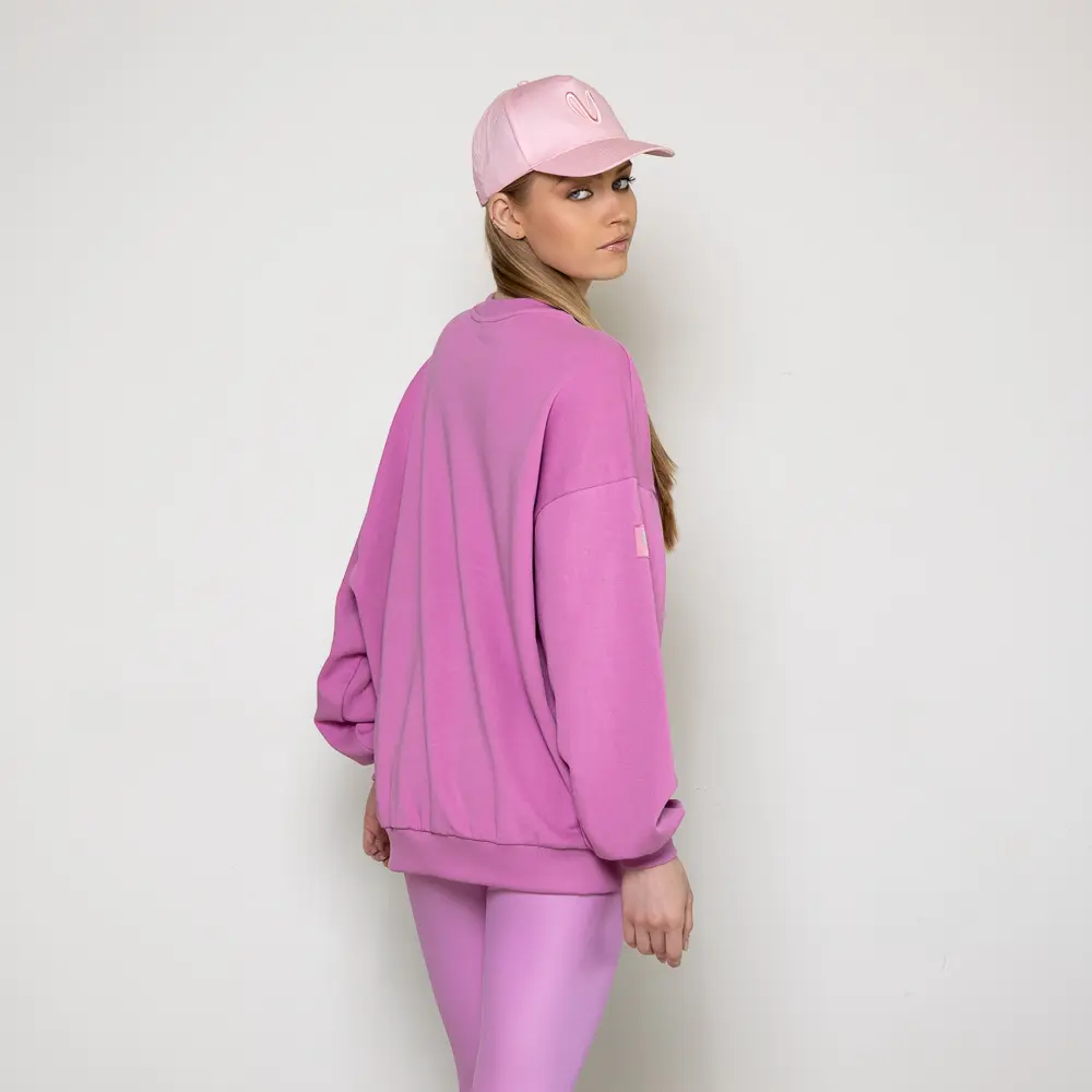 προσφέρει απαλότητα και αναπνοή στο δέρμα