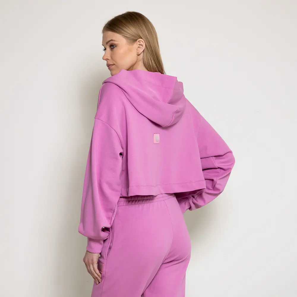 Το   Bloom Cropped Hoodie δεν είναι απλώς ένα φούτερ