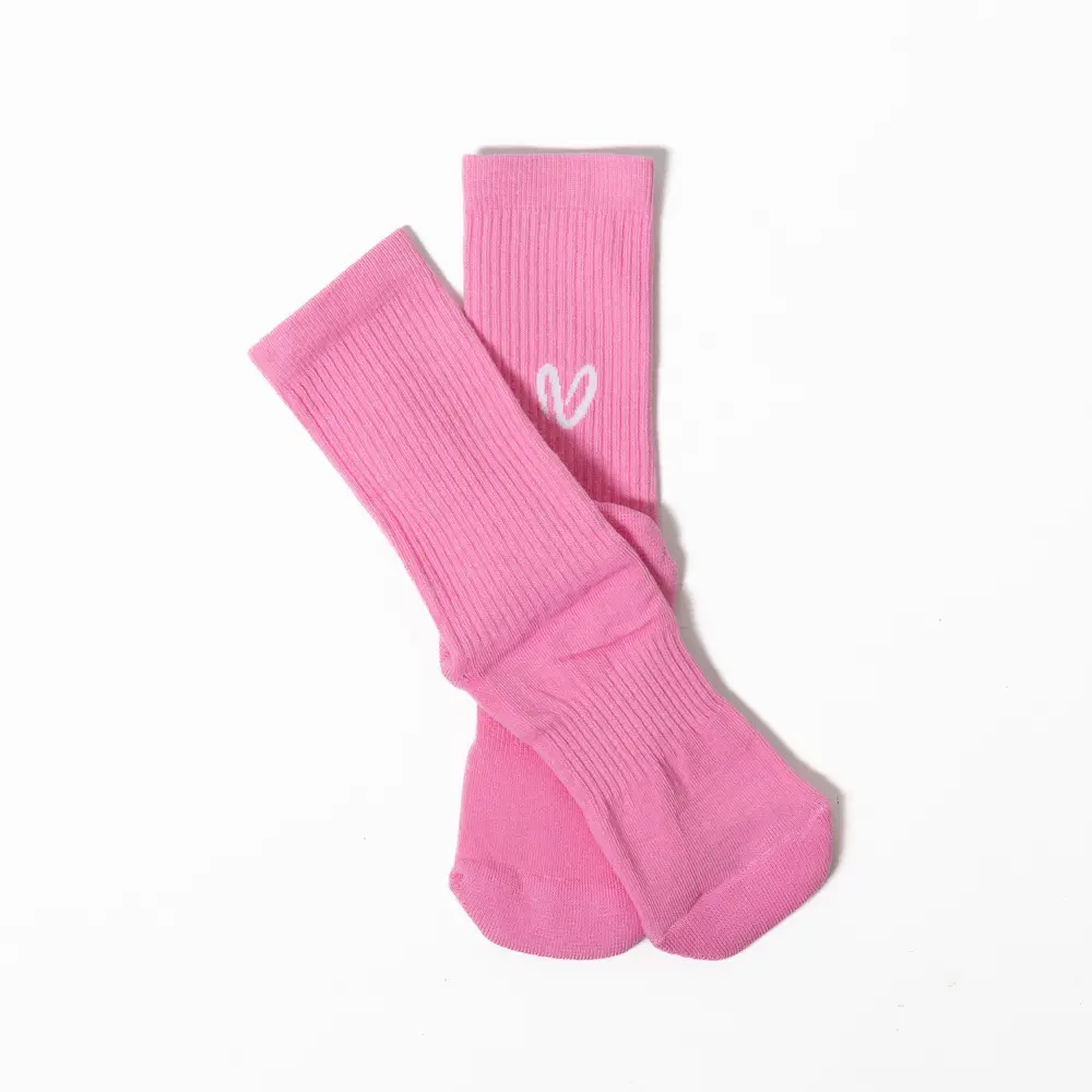 με το V logo κεντημένο διακριτικά στο πίσω μέρος