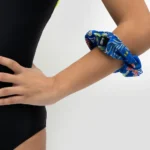 Κοκαλάκι για τα μαλλιά σε print BLUE. *Ανακυκλώσιμο υλικό