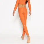 με λάστιχο στη μέση