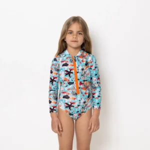 Το Soléa είναι ένα μαγιό που ακτινοβολεί φως. Ιδανικό για ανέμελες μέρες δίπλα στο νερό