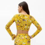 σε print JOY. Άνετη εφαρμογή από ανακυκλώσιμο ύφασμα* που απομακρύνει τον ιδρώτα και τέλεια στήριξη κατά την διάρκεια της προπόνησης. Απαλό και άνετο στην κίνηση. Σημείωση: Το μοντέλο της φωτογραφίας είναι Μέγεθος: 12 *Ανακυκλώσιμο υλικό