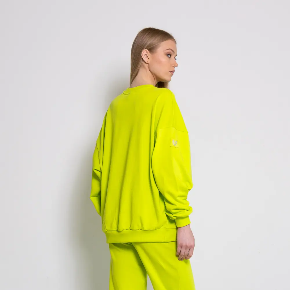 σχεδιασμένο για να εκπέμπει δύναμη και φωτεινότητα. Με minimal αλλά χαρακτηριστικό χαρακτήρα