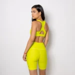 αλλά γιατί το φως της είναι αληθινό. Με δυνατό neon lime χρώμα και τεχνολογία που προσφέρει στήριξη χωρίς πίεση