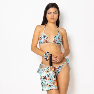 Το Soléa pouch μεταφέρει μαζί σου την εσωτερική σου λάμψη. Με δροσερές aqua αποχρώσεις