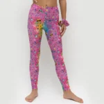 σε print RAINBOW. Άνετη εφαρμογή από ανακυκλώσιμο ύφασμα* που απομακρύνει τον ιδρώτα και τέλεια στήριξη κατά την διάρκεια της προπόνησης. Απαλό και άνετο στην κίνηση. Σημείωση: Το μοντέλο της φωτογραφίας είναι Μέγεθος: 12 *Ανακυκλώσιμο υλικό