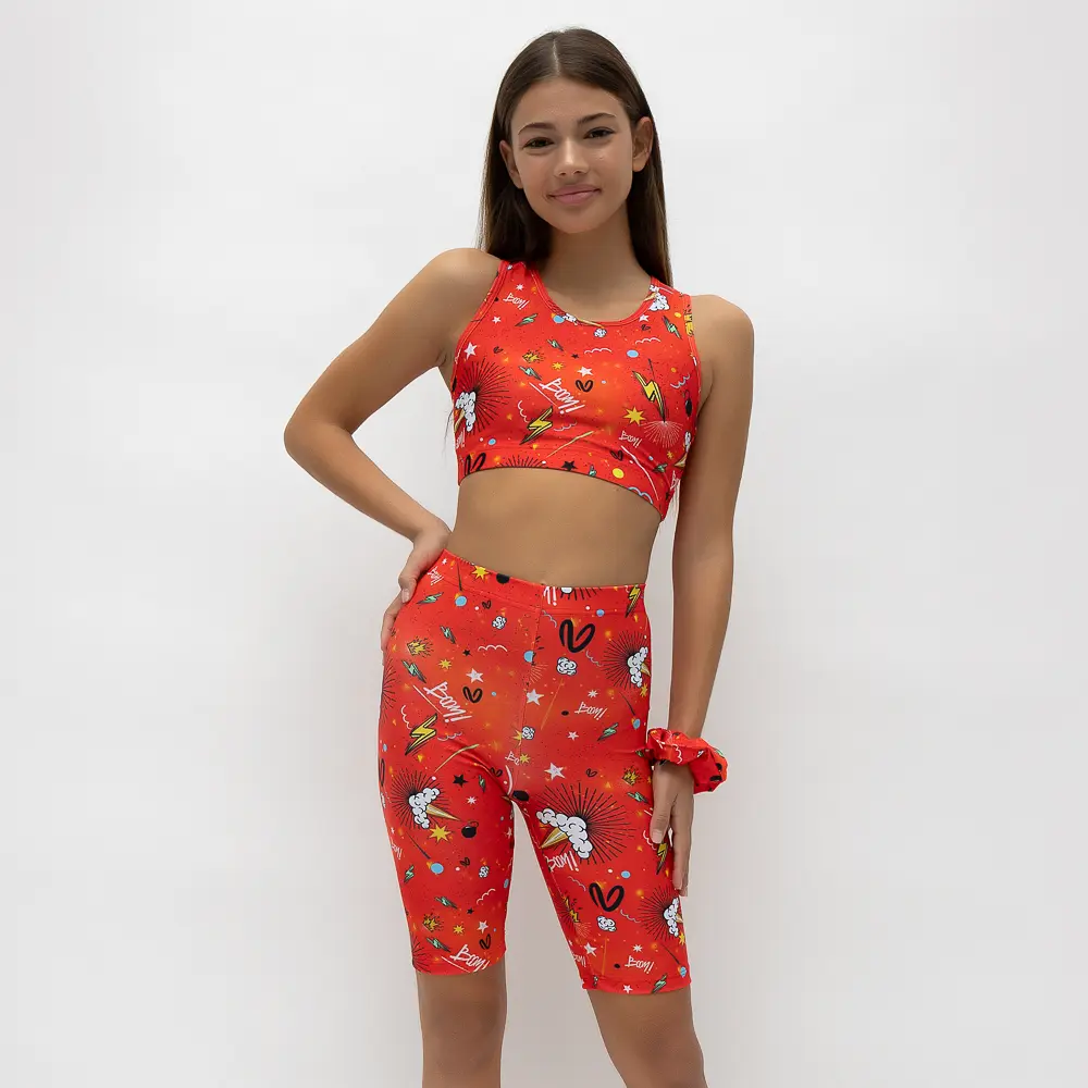 σε print SPITHA. Άνετη εφαρμογή από ανακυκλώσιμο ύφασμα* που απομακρύνει τον ιδρώτα και τέλεια στήριξη κατά την διάρκεια της προπόνησης. Απαλό και άνετο στην κίνηση. Σημείωση: Το μοντέλο της φωτογραφίας είναι Μέγεθος: 12 *Ανακυκλώσιμο υλικό