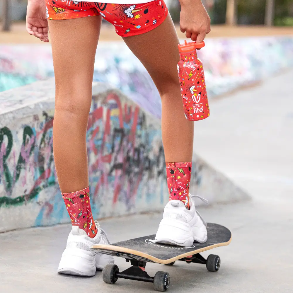 στεγνώνει γρηγορότερα από άλλα υφάσματα και διατηρεί το σώμα αξιόπιστα δροσερό και στεγνό. Άνετη εφαρμογή από μαλακό βαμβάκι* που απομακρύνει τον ιδρώτα και παρέχει τέλεια στήριξη κατά την διάρκεια της προπόνησης. Σημείωση: Το μοντέλο της φωτογραφίας φοράει παπούτσι νούμερο 37 και είναι Μέγεθος: S (33-37) *Βαμβάκι μαλακό στην υφή