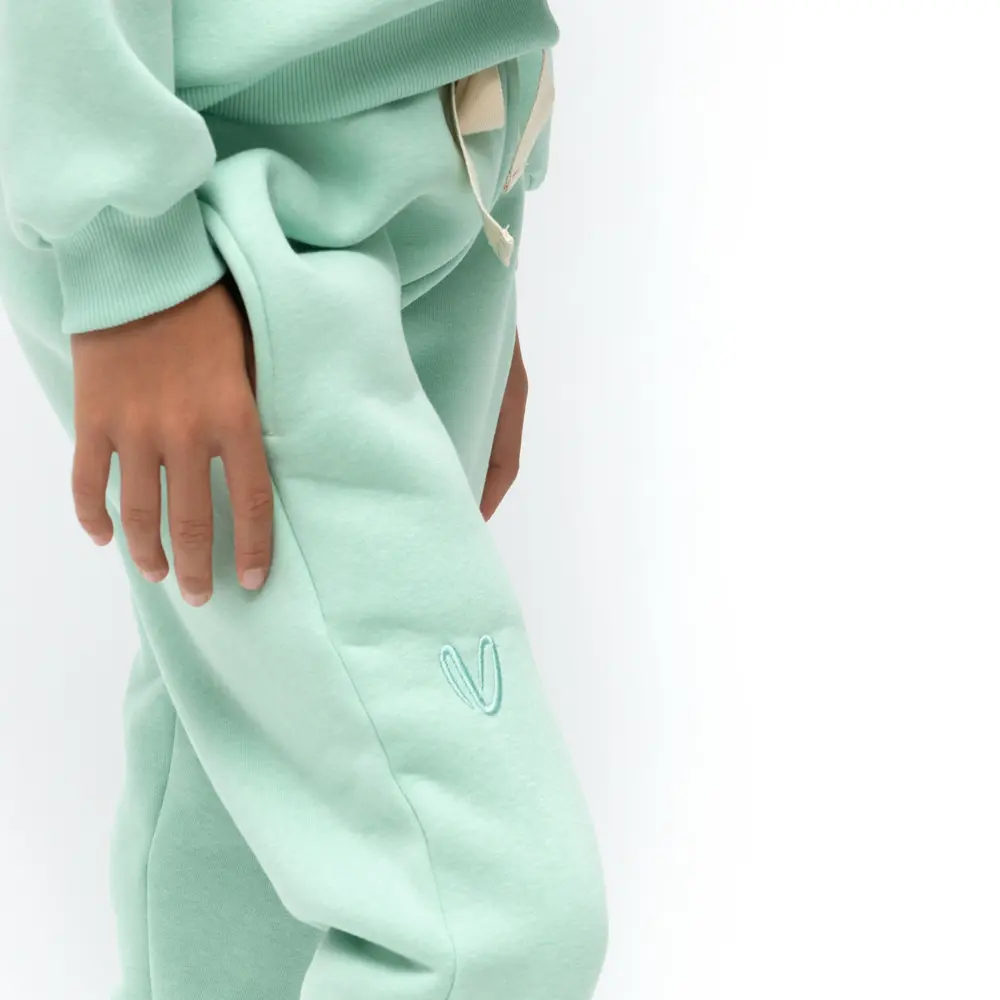 30% πολυεστέρας. Επάνω μέρος: Rib στρογγυλή λαιμόκοψη