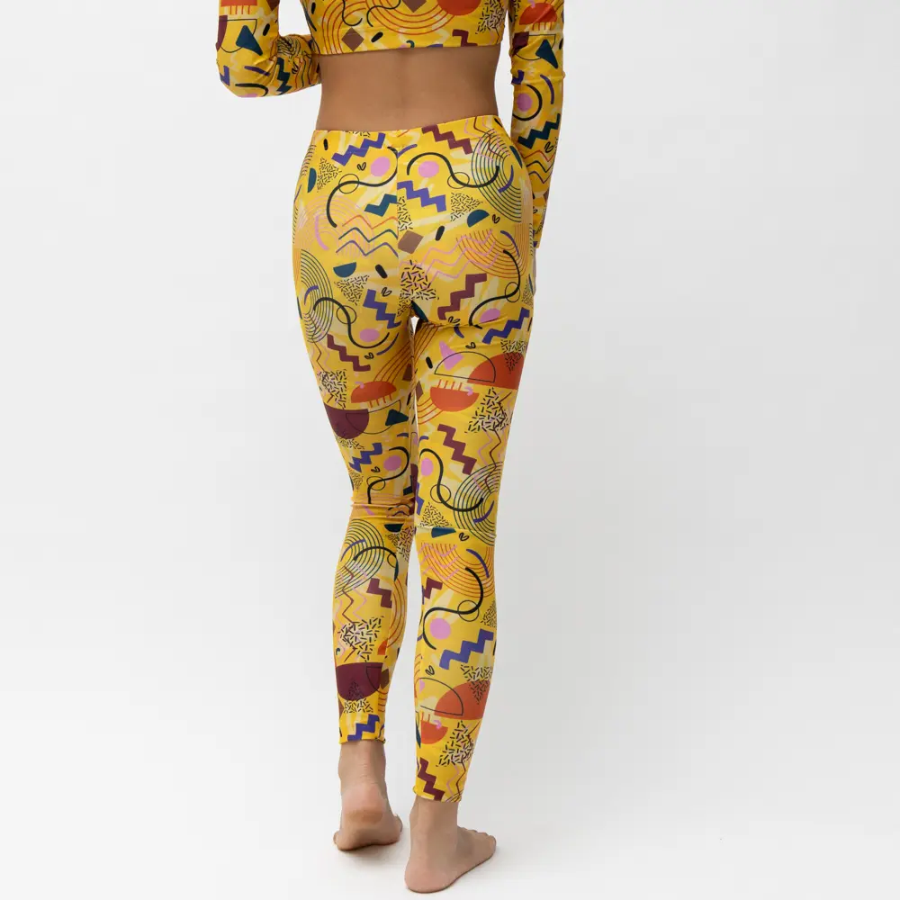 με λάστιχο στη μέση