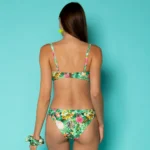 σε print FLORAL. Άνετη εφαρμογή από ανακυκλώσιμο ύφασμα*. UPF(+50) Προστασία από την ηλιακή ακτινοβολία. Πλήρης επένδυση (φόδρα) ανακυκλώσιμου πολυαμιδίου ιδανική για την προστασία του ευαίσθητου δέρματος και γρήγορο στέγνωμα. Σημείωση: Το μοντέλο της φωτογραφίας φοράει Μέγεθος: S *Ανακυκλώσιμο υλικό