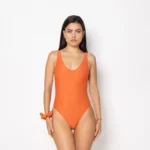 καθαρό κομμάτι της συλλογής. Με βαθύ πορτοκαλί χρώμα