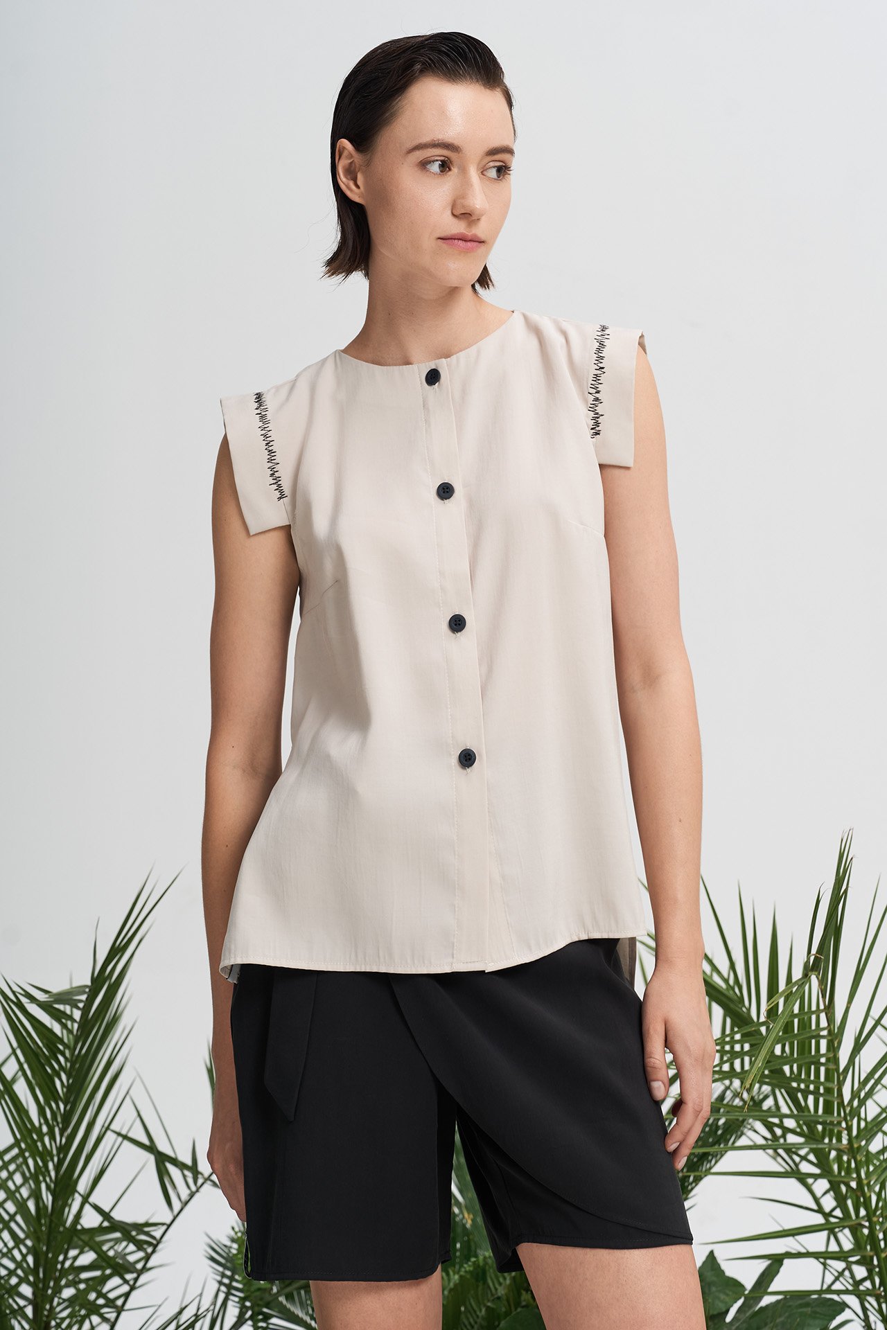 AMELIE ΜΠΛΟΥΖΑ