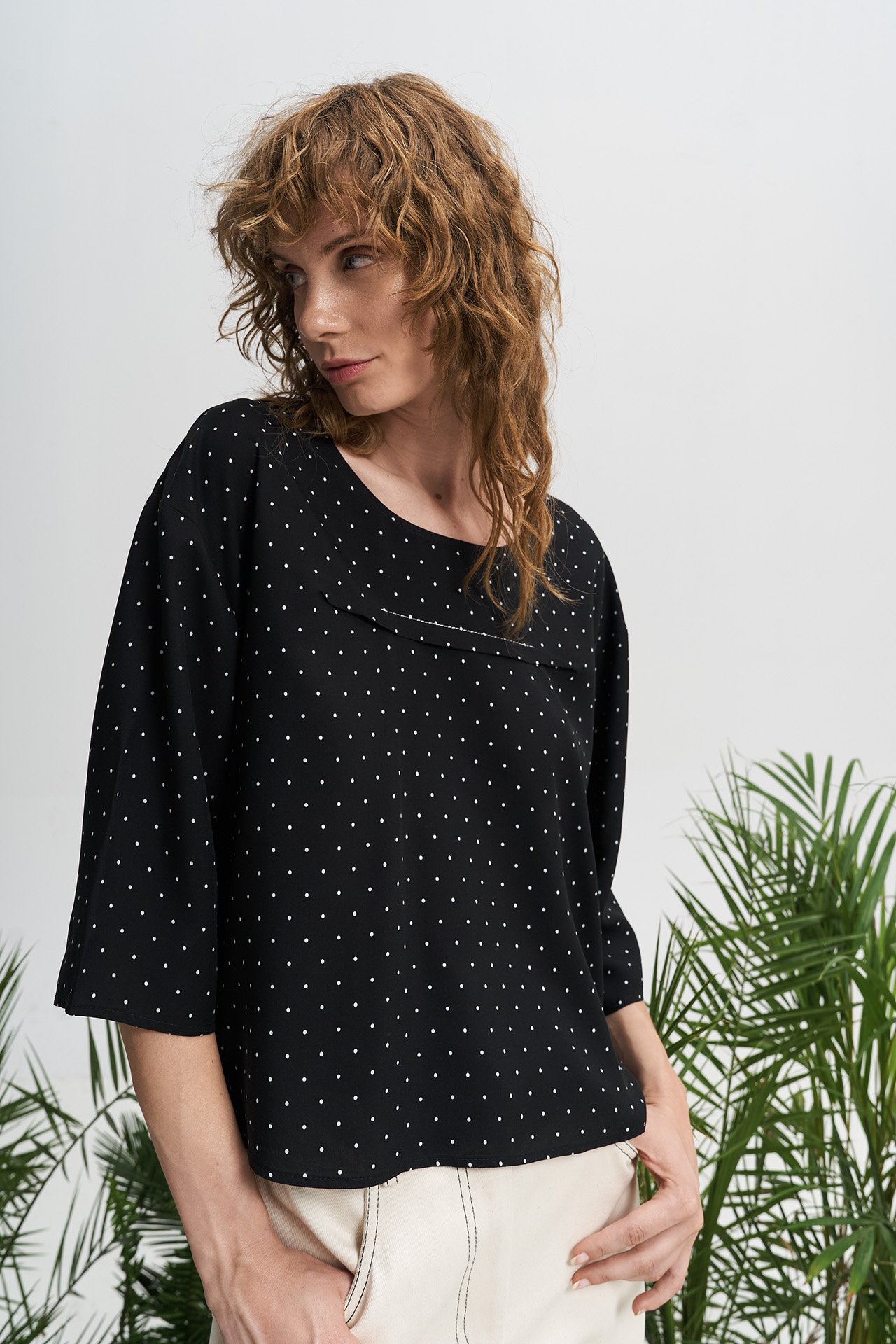 JULANE ΜΠΛΟΥΖΑ