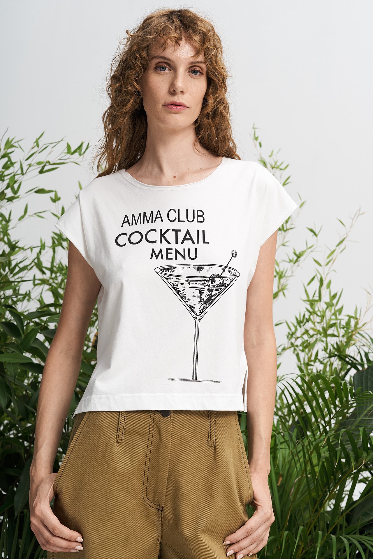 ANASTASIA ΜΠΛΟΥΖΑ