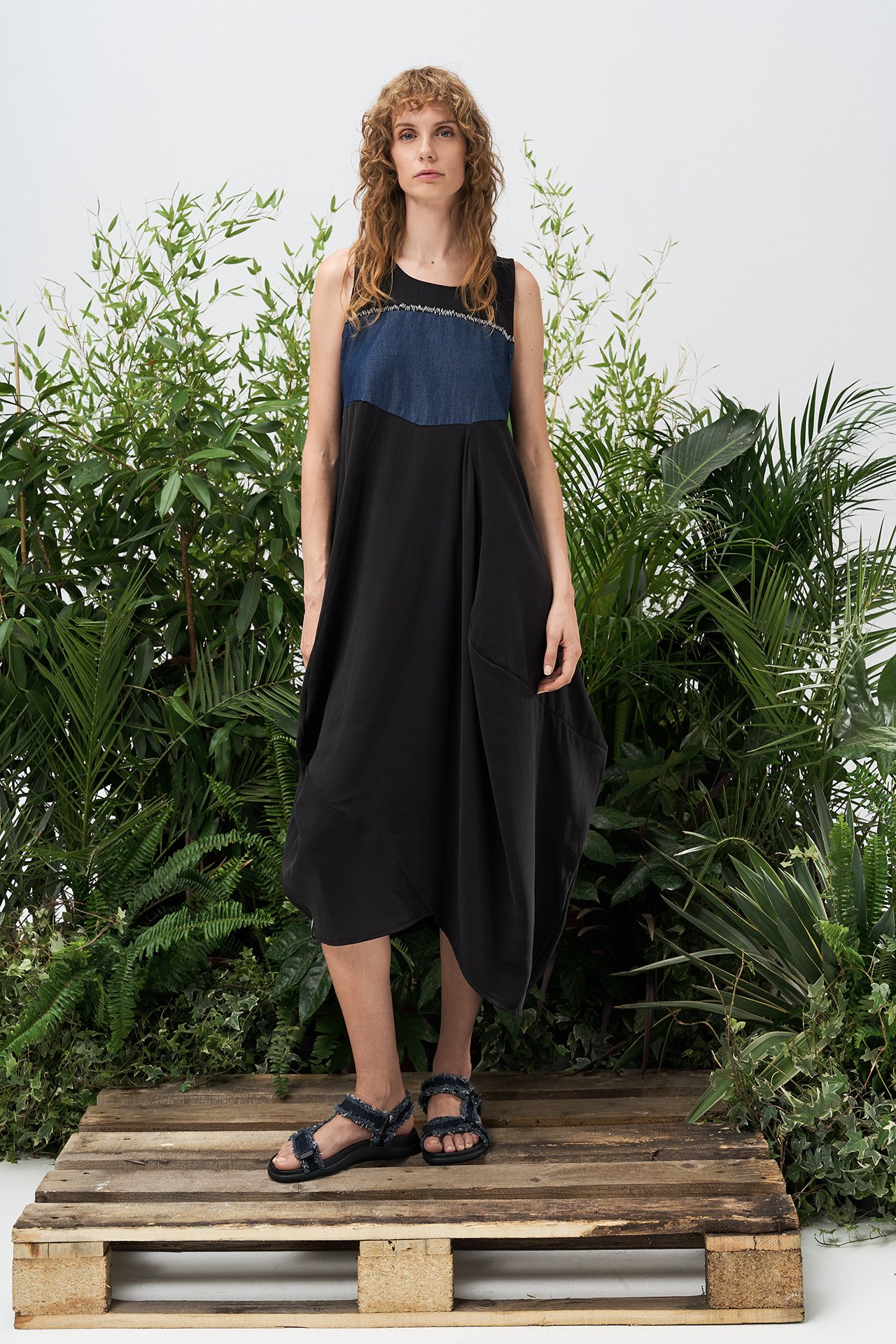 LUDIVINE ΦΟΡΕΜΑ